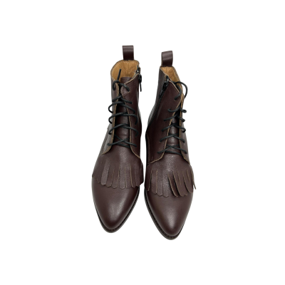 Bota em pele sauvage castanho com franja, forro e palmilha de conforto em pele, sola neolite com salto de 2 cm
