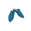 Mule em pele em print espiga azul, com brilho glitter, forro e palmilha de conforto em pele, sola em neolite antiderrapante com salto de 1cm