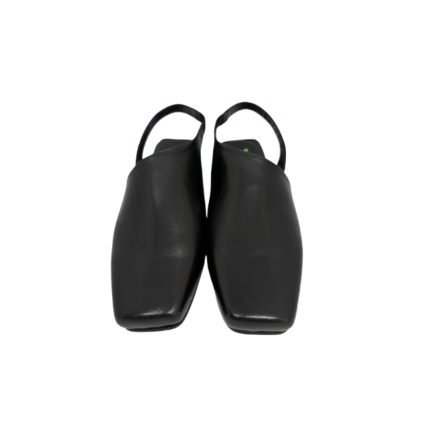 sandalia-mia-preto_1 Sandália em pele sauvage premium, com forro de cabra preto, forro e palmilha de super conforto em preto e sola antiderrapante